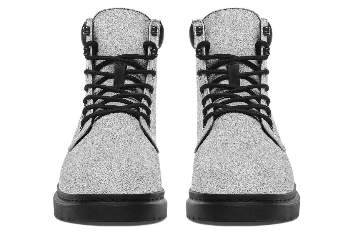 Static Classic Boots