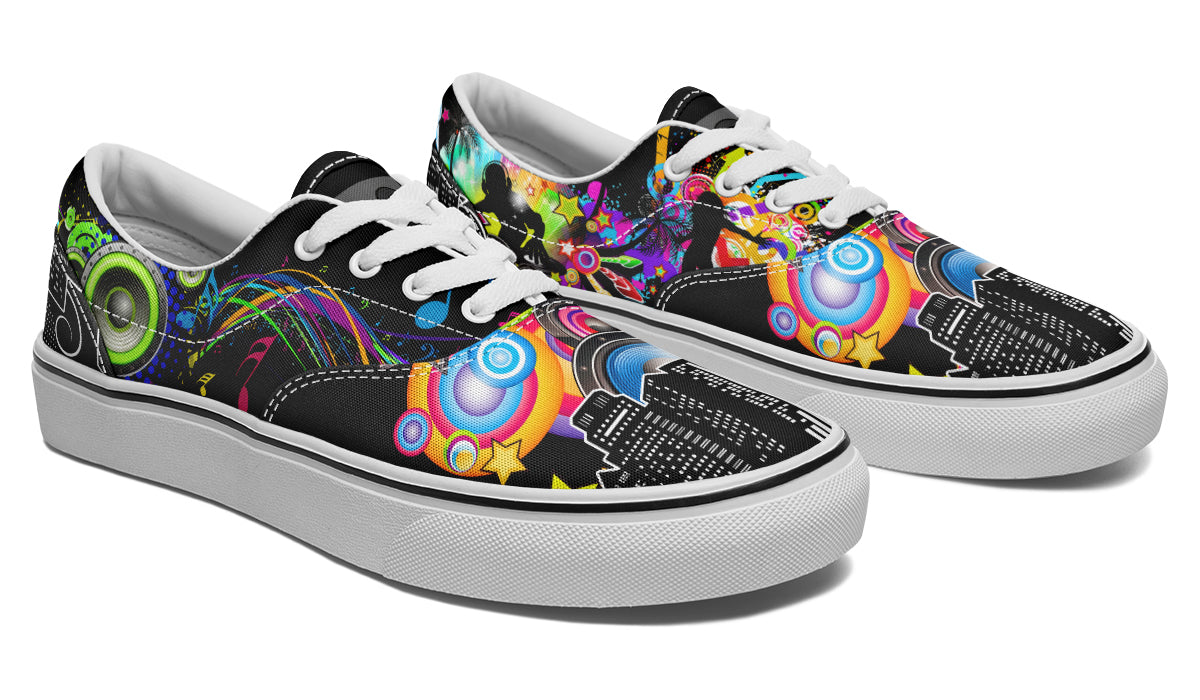 Frutiger Metro Low Tops